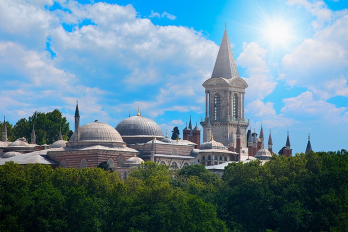Didingieji Topkapio rūmai – buvusi Osmanų imperijos valdovų rezidencija, žavinti istorija ir architektūra. Nuotrauka iš Shutterstock.